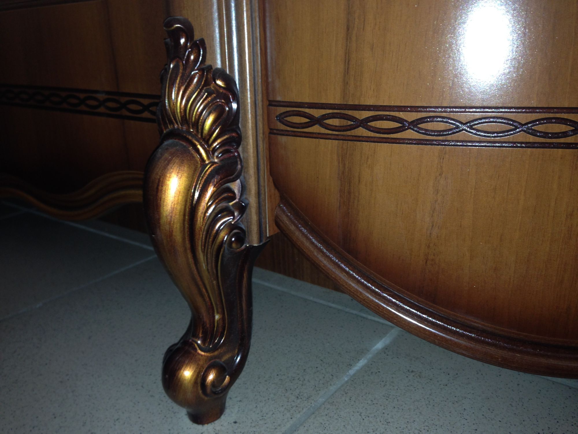 Шкаф-витрина 4-х дверная Аллегро-1