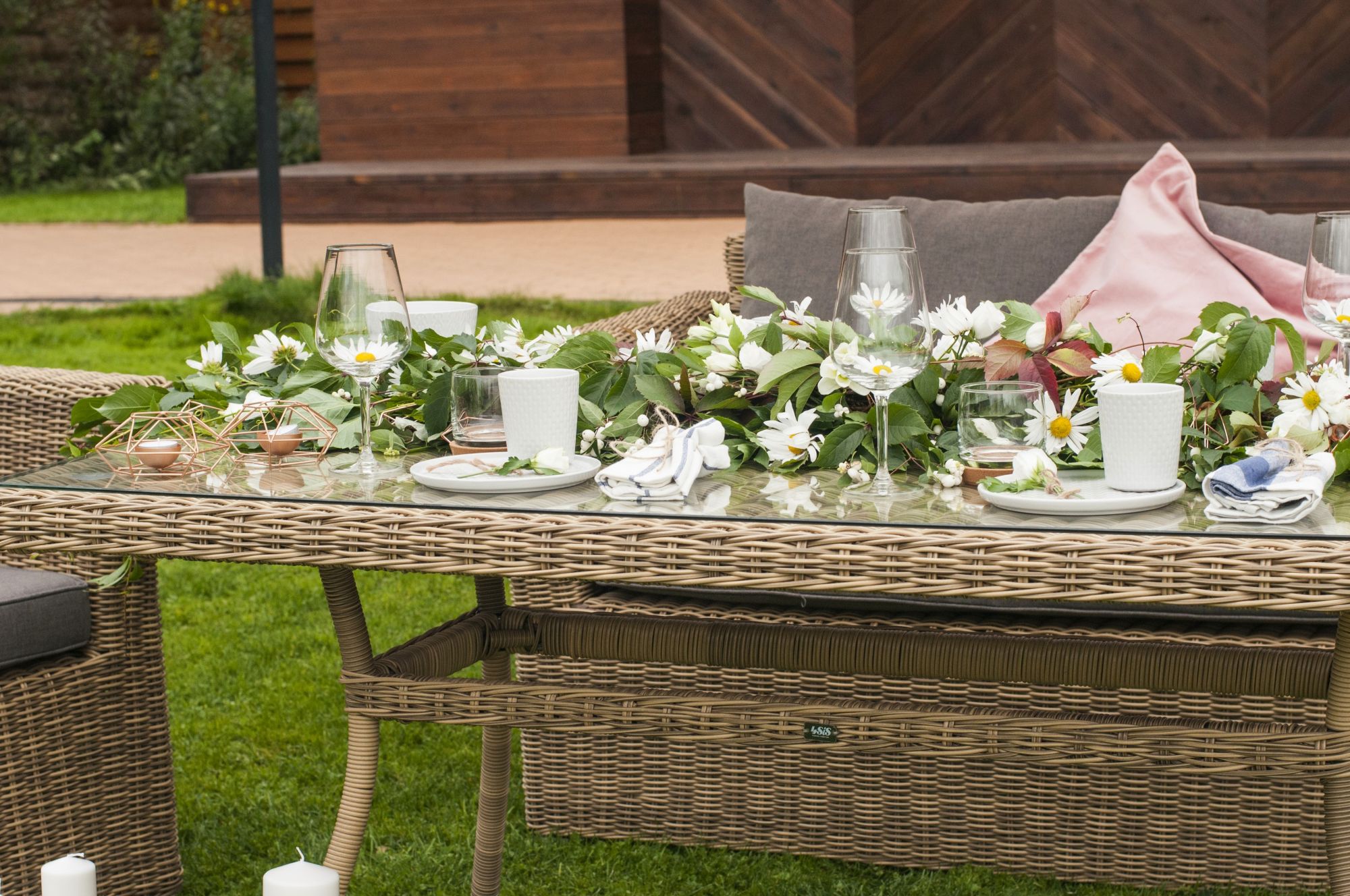 фото "латте" плетеный стол из искусственного ротанга 200х90см, цвет соломенный