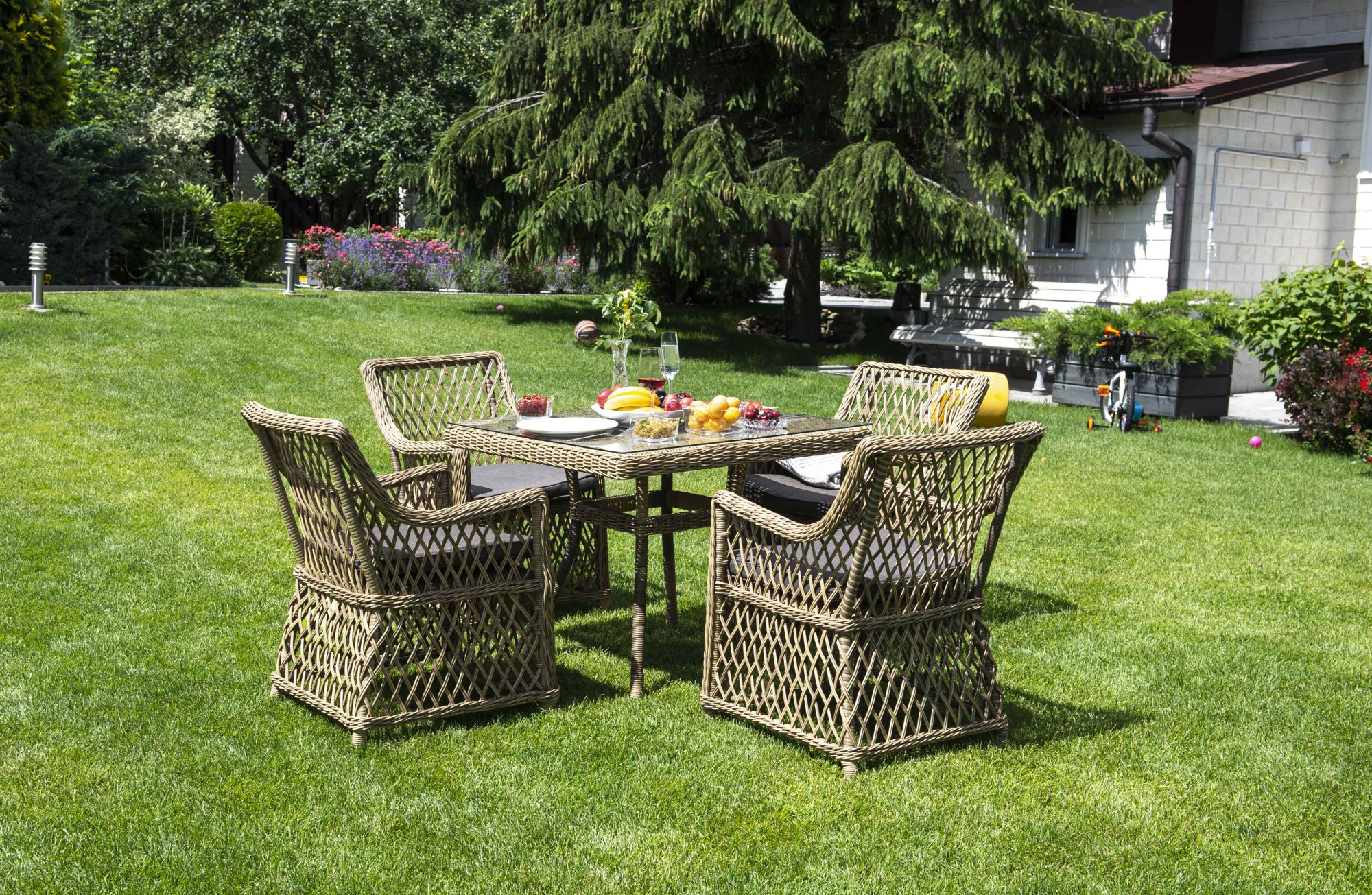 фото "айриш" стол плетеный из искусственного ротанга, цвет соломенный