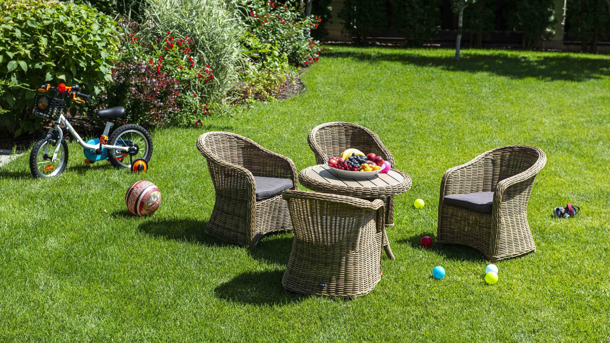 фото "тильда" обеденная группа детская плетеная