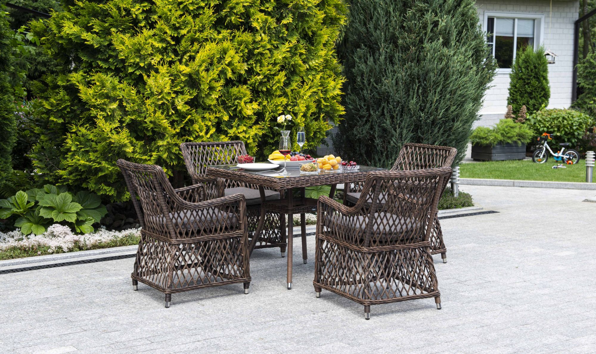 фото "айриш" обеденная группа плетеная на 4 персоны, цвет коричневый