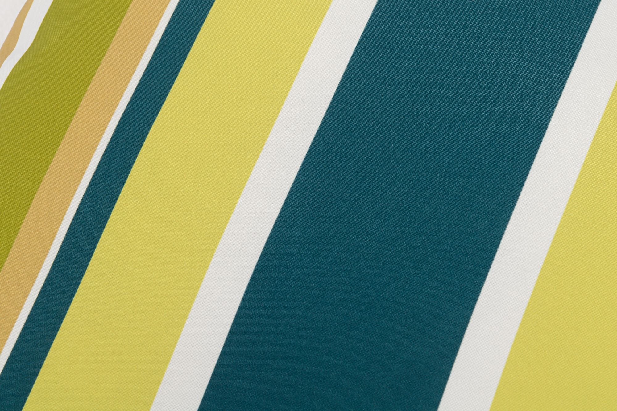 фото декоративная подушка 45х45 см, цвет грин лайн