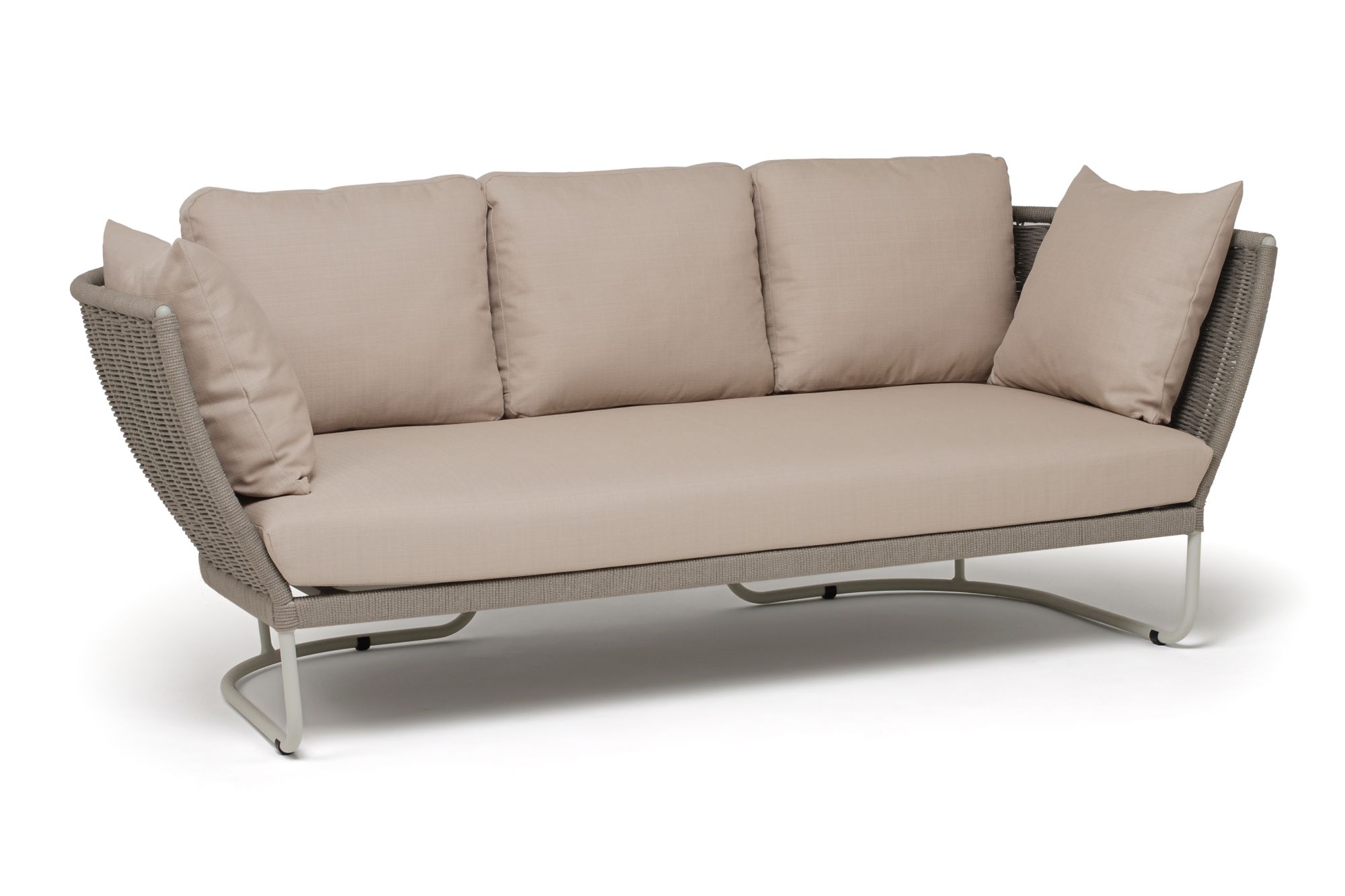 фото "фиджи" диван 3-местный плетеный из роупа, каркас алюминий светло-серый (ral7035) муар, роуп серый меланж круглый, ткань mossle бежевая